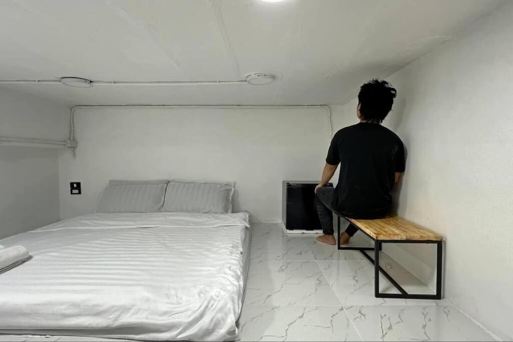 방콕 Megun Capsule 150 Cm 아파트 외부 사진