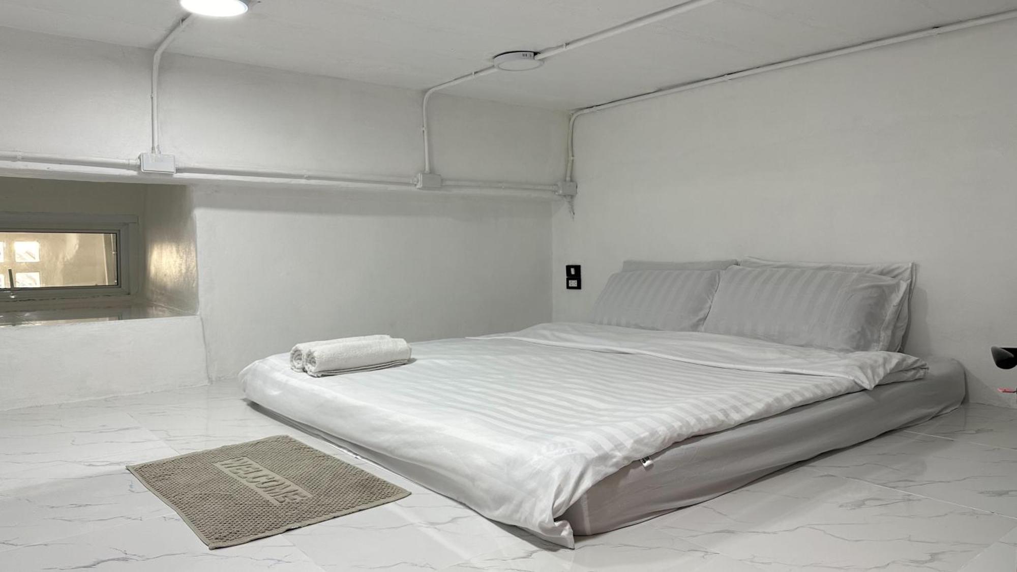 방콕 Megun Capsule 150 Cm 아파트 외부 사진